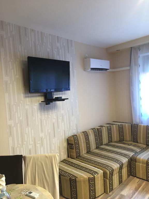 Solaris-Szeged Apartman Apartment Ngoại thất bức ảnh